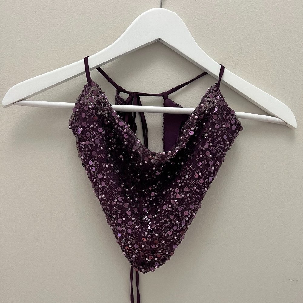 *FREE with Purchase of $100+*  NWT Simons Sequince Halter Top